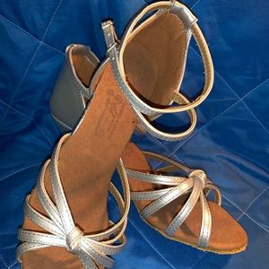 Silver Salsa Dance Shoes Suede Bottoms